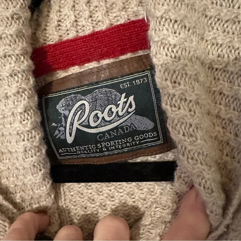 Men's Roots Canada Wool Cable Knit Button Cowl Neck Sweater Size Small
